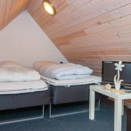 10 Person In R M By Traum * Bolilmark